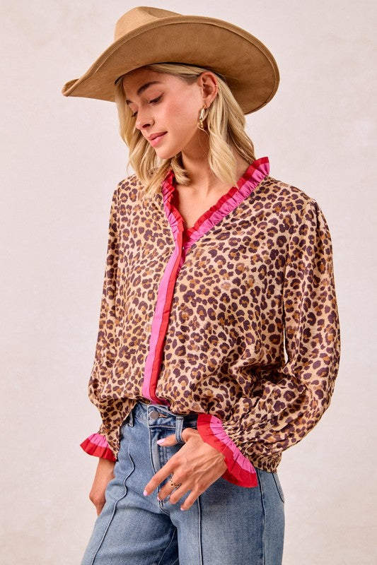 716 Leopard top w/wavy trim