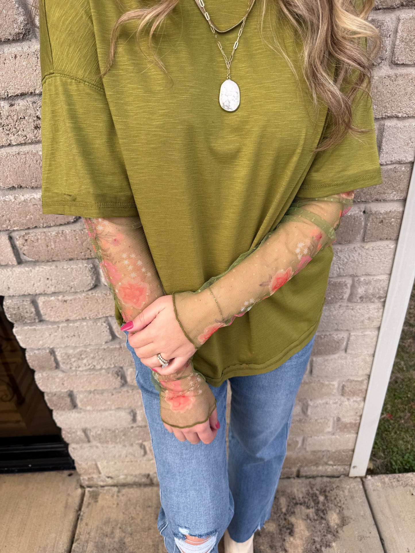 459 Tee with mesh lace sleeves