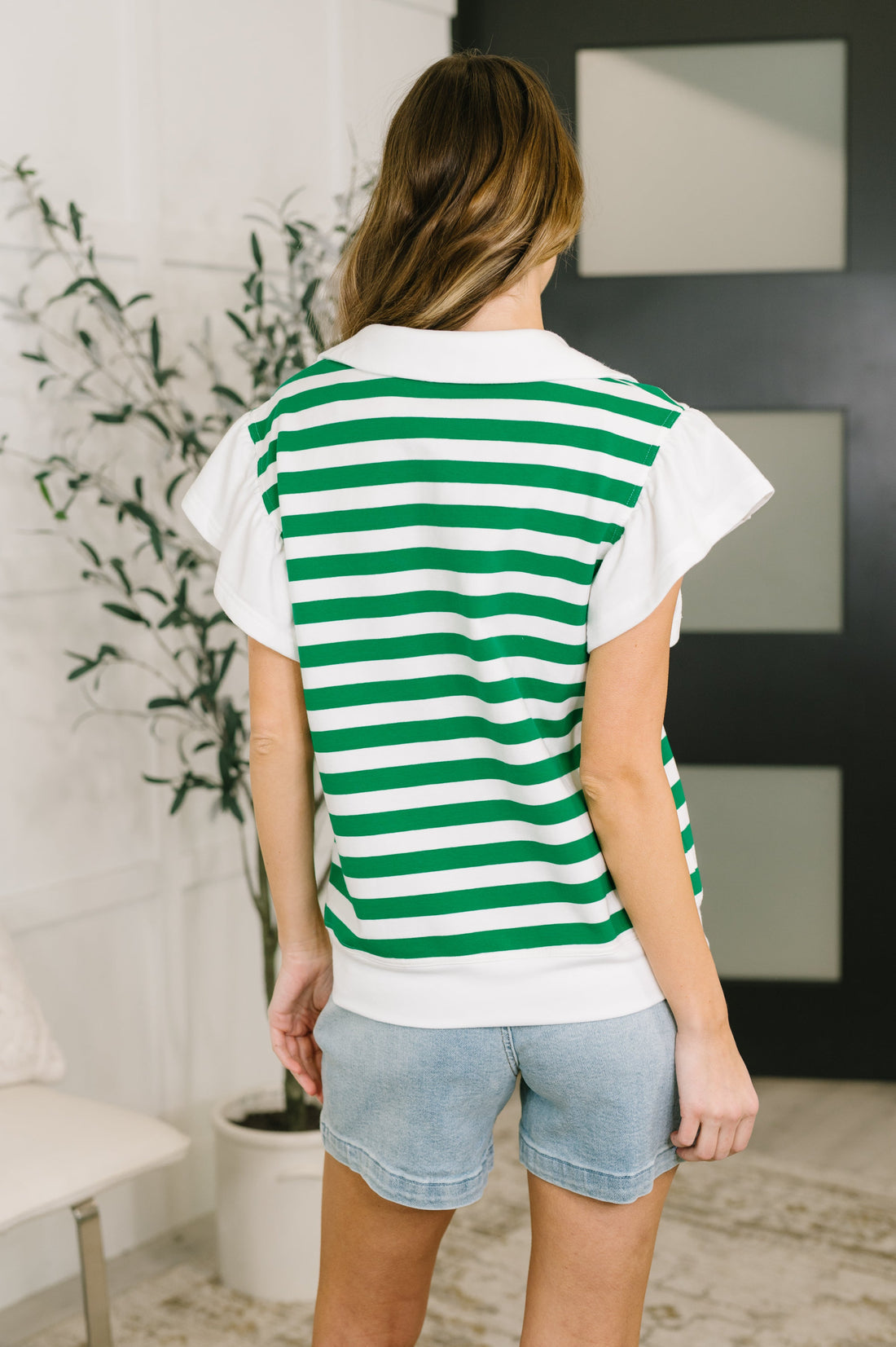 82 FLUTTER SLEEVE TOP
