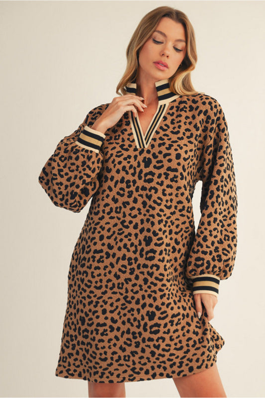 790 Leopard V-neck dress