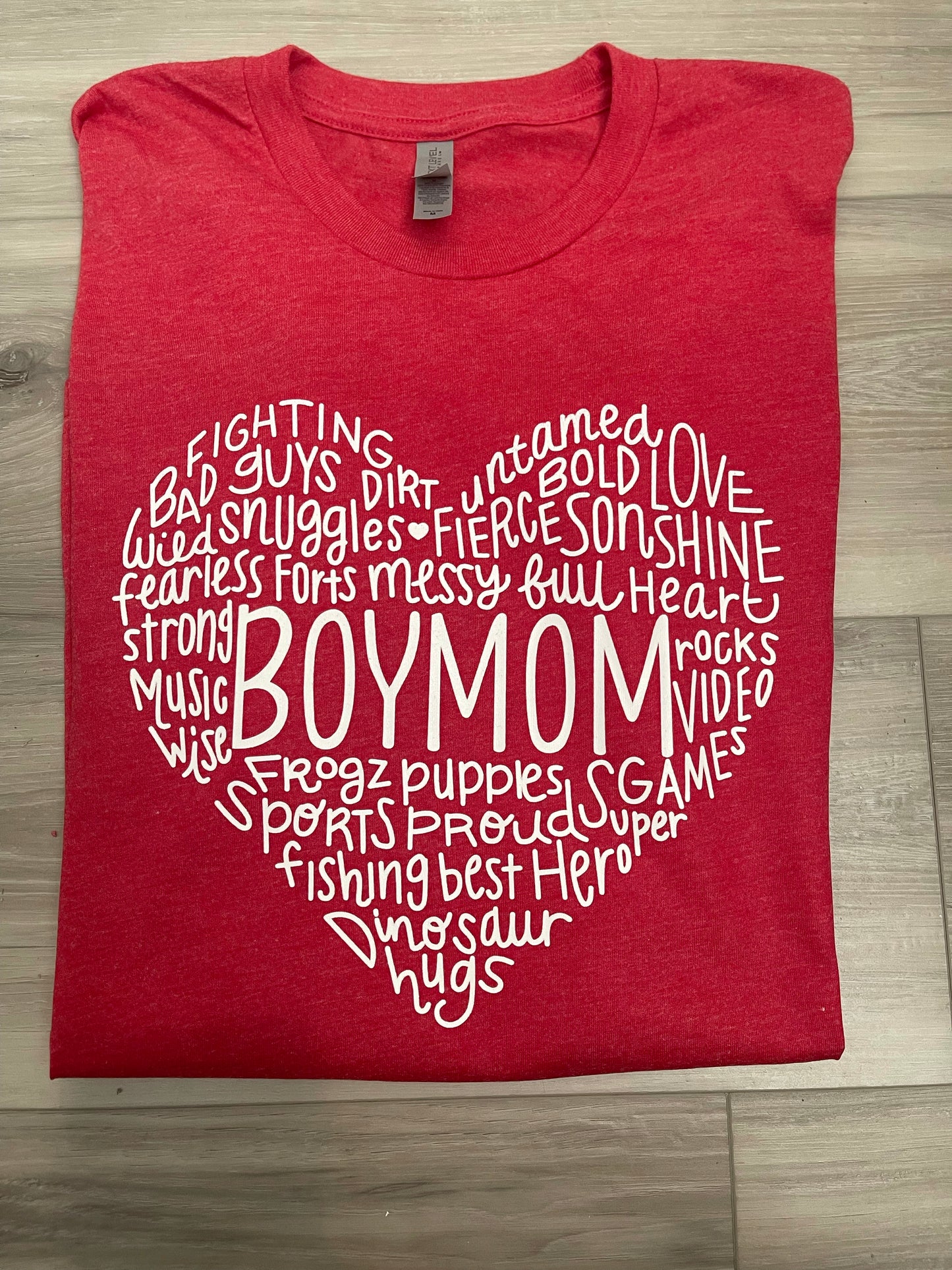 BOYMOM GRAPHIC TEE