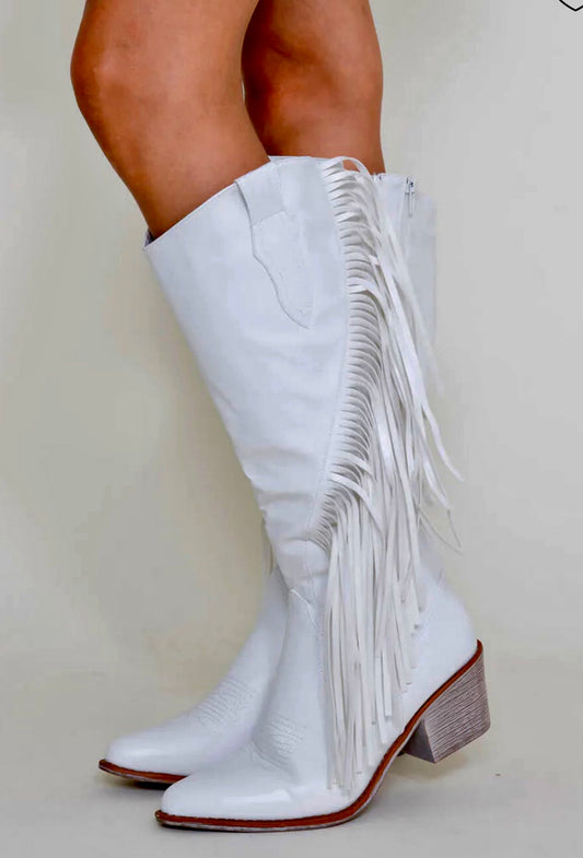 S15 White Fringe Cowgirl Boots